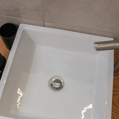 The By Cdv * 카하제다 드 안시앙이스