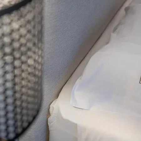 The By Cdv 카하제다 드 안시앙이스