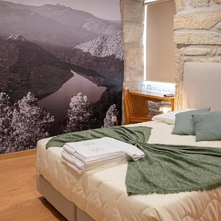 The By Cdv 카하제다 드 안시앙이스