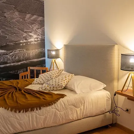 The By Cdv * 카하제다 드 안시앙이스