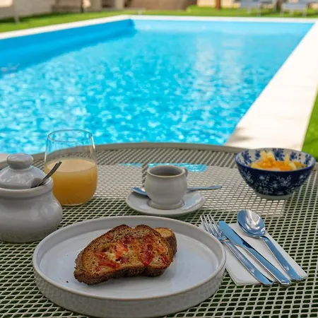 The By Cdv 카하제다 드 안시앙이스